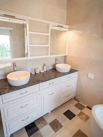 Einzigartige Villa in Tivat — photo 31